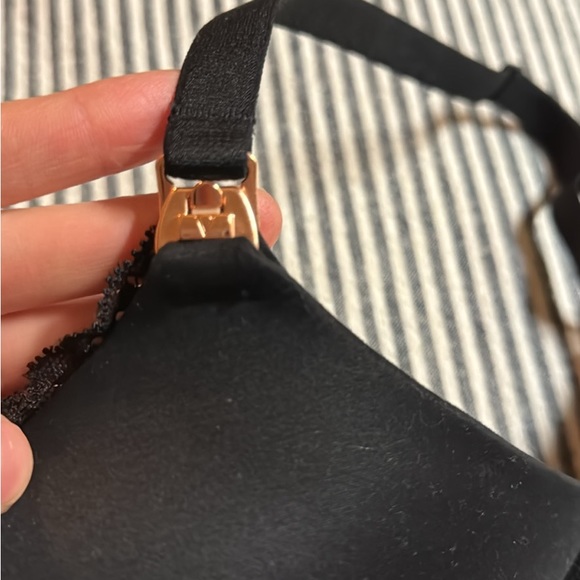 New(without tags) Victoria’s Secret wireless nursing bra- beige and black - Picture 6 of 6